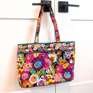 VERA BRADLEY Women's Va Va Blooms Multicolor Floral Quilted Tote Bag